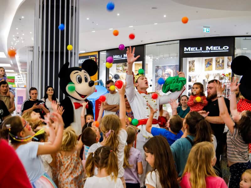luna copilului la shopping city sibiu: petreceri, ateliere, parc de distracții și premii surpriză pentru toată familia