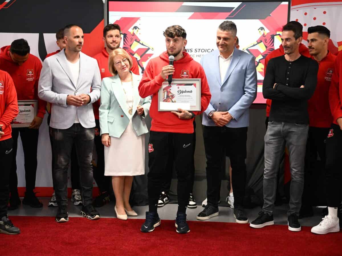 primăria sibiu a premiat sportivii, echipele și antrenorii sibieni de excepție. fc hermannstadt, marea laureată (galerie foto)